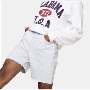 TOPSHOP Super bleach  Editor Raw Hem Shorts, Size 6